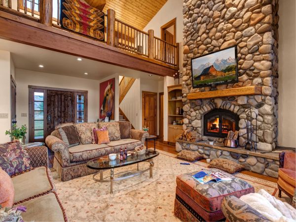 Truly Magnificent Six Bedroom Family Home In Jackson Hole