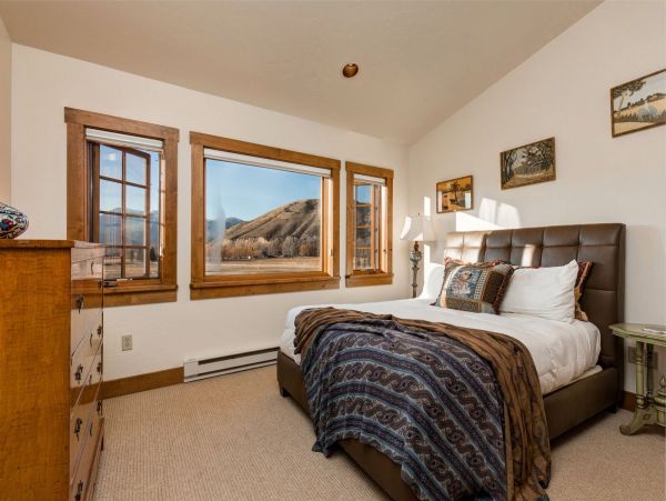 Truly Magnificent Six Bedroom Family Home In Jackson Hole