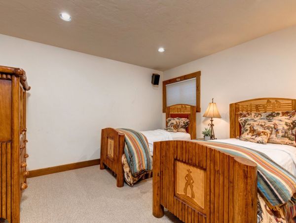Truly Magnificent Six Bedroom Family Home In Jackson Hole