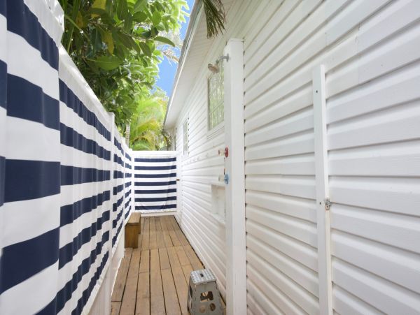 3 Bedroom Beach Vacation Home in Fort Myers Sleeps 8 Guests