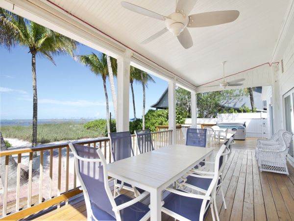 3 Bedroom Beach Vacation Home in Fort Myers Sleeps 8 Guests