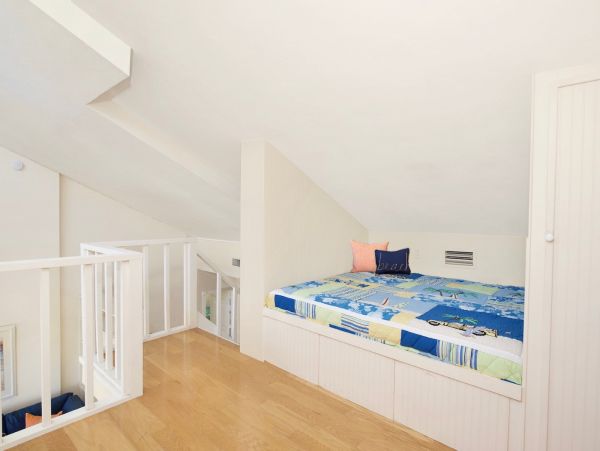 3 Bedroom Beach Vacation Home in Fort Myers Sleeps 8 Guests