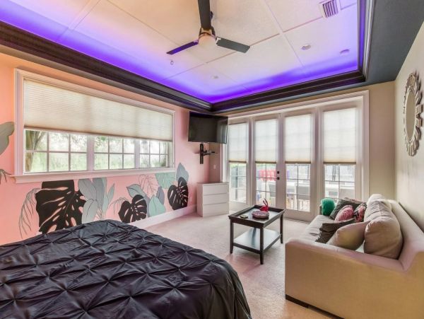 Orlando Luxury Five Bedroom Vacation Villa with Private Pool
