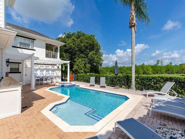 Orlando Luxury Five Bedroom Vacation Villa with Private Pool