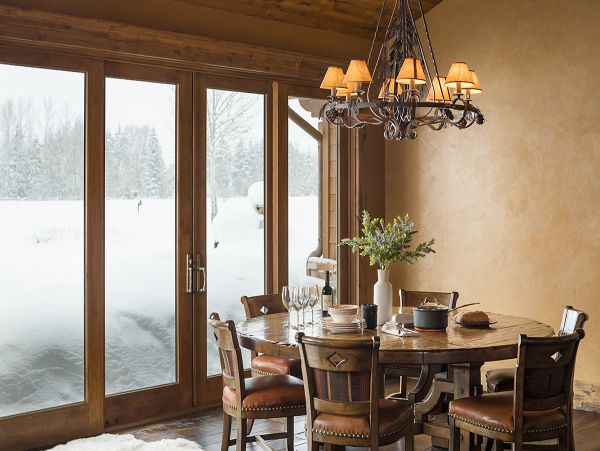 Jackson Hole Luxurious Vacation Home Sleeps 10 Mountain View