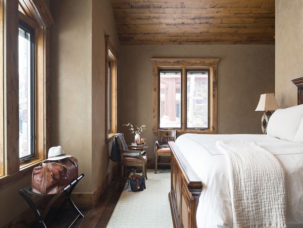 Jackson Hole Luxurious Vacation Home Sleeps 10 Mountain View