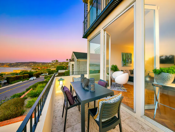 Glamorous La Jolla Home With Sweeping Pacific Views and Pool