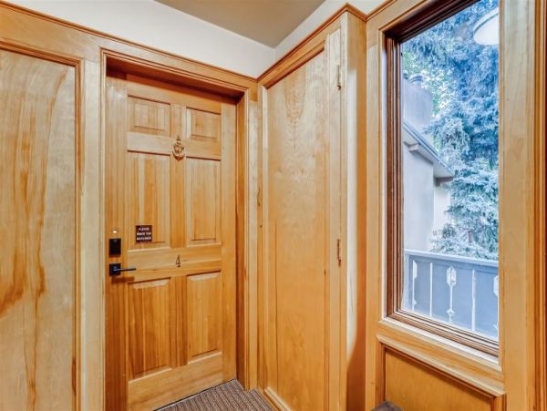 Golden PEak Walk to Lift Vail Condo nicely remodeled