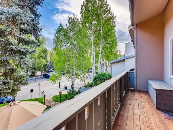 Golden PEak Walk to Lift Vail Condo nicely remodeled