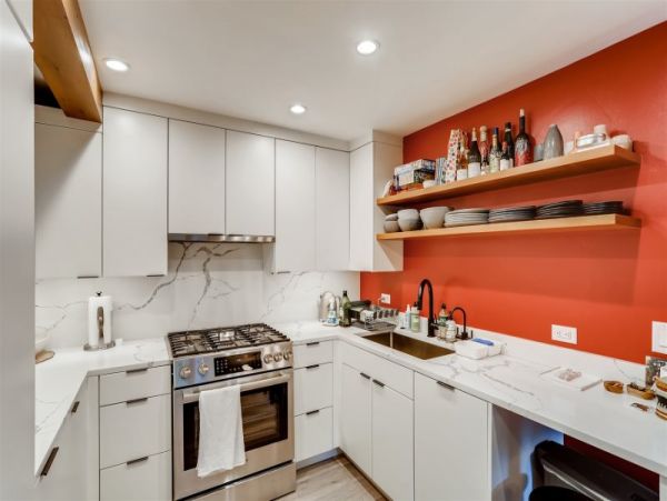 Golden PEak Walk to Lift Vail Condo nicely remodeled