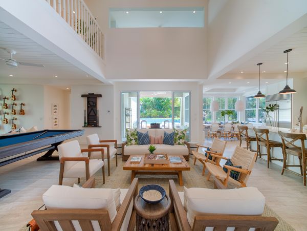 Five Bedroom Vacation Home in Princeville with Private Pool