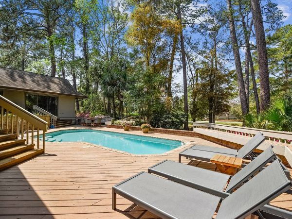 Gorgeous 4 Bedroom Vacation Pool Home In Hilton Head