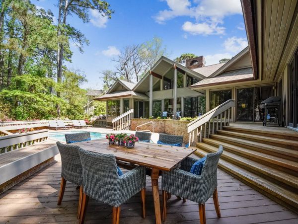 Gorgeous 4 Bedroom Vacation Pool Home In Hilton Head