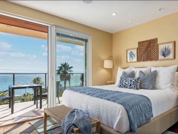 Oceanview Vacation Duplex Two Bedroom in Summerland