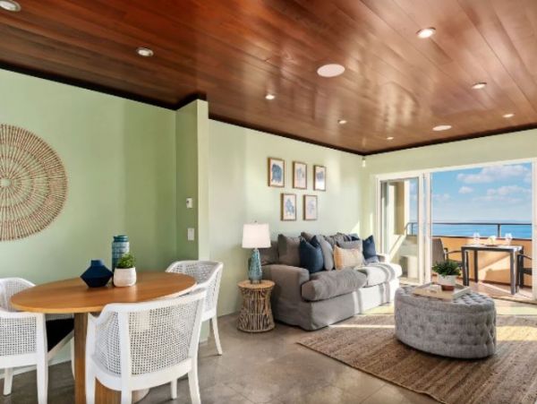 Oceanview Vacation Duplex Two Bedroom in Summerland