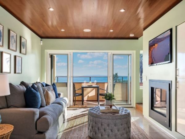 Oceanview Vacation Duplex Two Bedroom in Summerland
