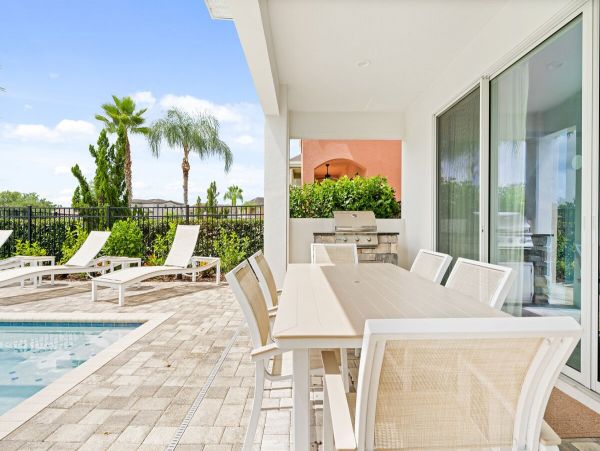 Gorgeous Reunion Vacation Home with Private Pool & Cinema
