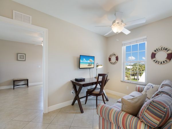 Holmes Beach Vacation Rental - Anna Maria Island Luxury Rental with Pool & Outdoor Kitchen