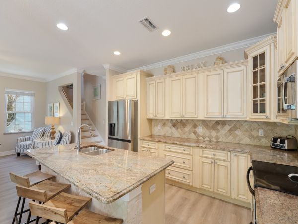 Holmes Beach Vacation Rental - Anna Maria Island Luxury Rental with Pool & Outdoor Kitchen