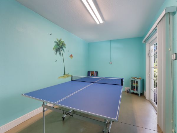 Holmes Beach Vacation Rental - Anna Maria Island Luxury Rental with Pool & Outdoor Kitchen