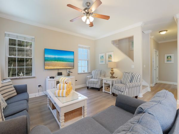 Holmes Beach Vacation Rental - Anna Maria Island Luxury Rental with Pool & Outdoor Kitchen
