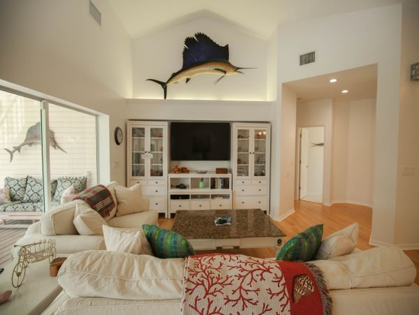 Private Pool Home Located close to the Beach.