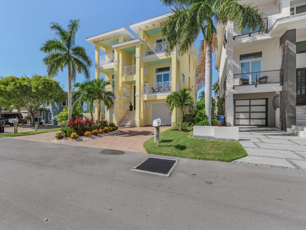 Fort Myers Beach Luxury Vacation Home with Pool and Boat Dock