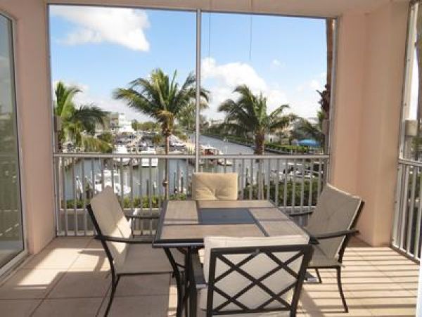 Boca Grande 3 Bedroom Condo Corner Unit - Great Value Rental
