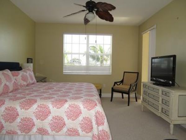 Boca Grande 3 Bedroom Condo Corner Unit - Great Value Rental