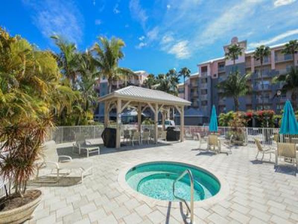 Boca Grande 3 Bedroom Condo Corner Unit - Great Value Rental