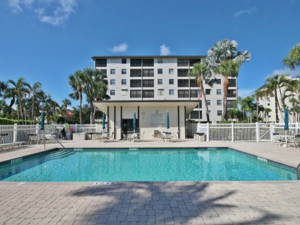Fort Myers Condo 999572
