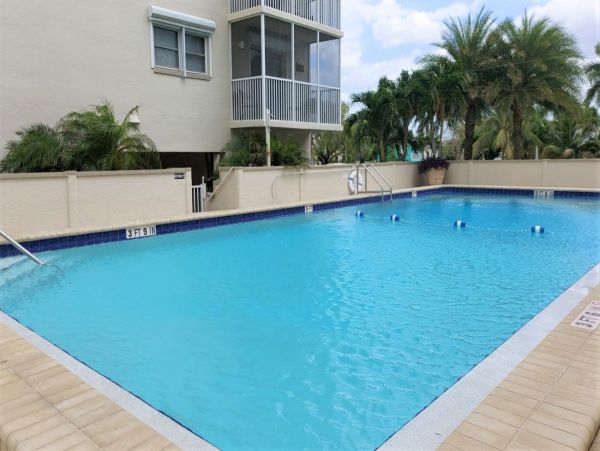Fort Myers Condo 999576