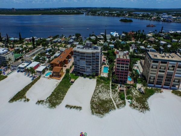 Fort Myers Condo 999579