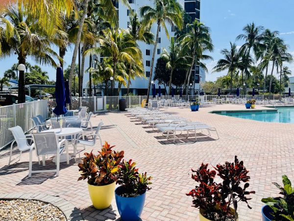 Fort Myers Condo 999584