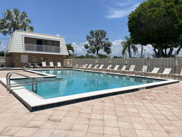 Fort Myers Condo 999586