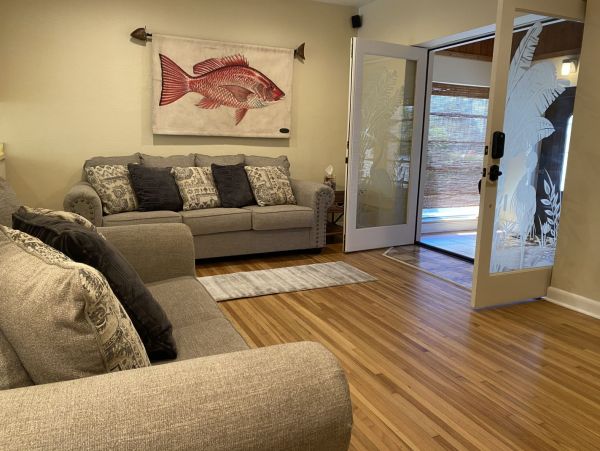 Fort Myers Vacation Home with Pool Sleeps 6 Guests