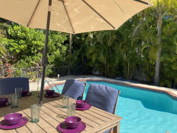 Fort Myers Vacation Home with Pool Sleeps 6 Guests