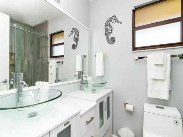 Sanibel Vacation Condo with Pool, Tennis & Gulf Access