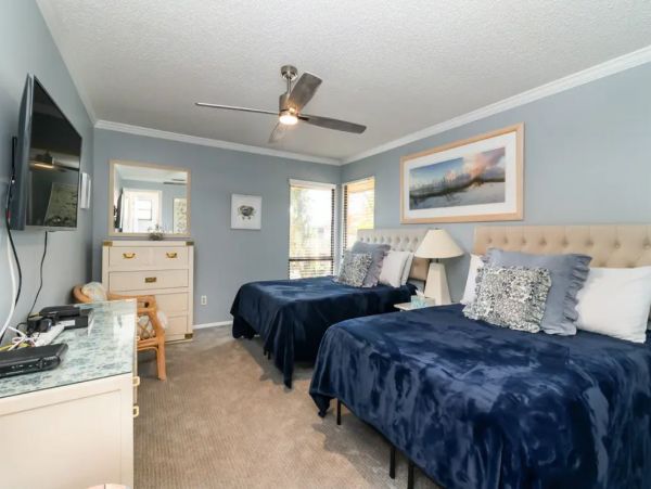 Sanibel Vacation Condo with Pool, Tennis & Gulf Access
