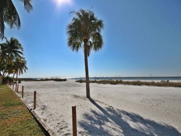 Fort Myers Condo 999609