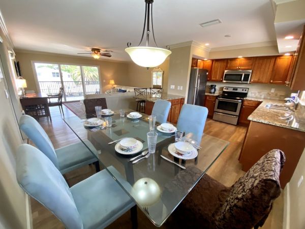 Fort Myers Vacation Condo Walk to Beach with Pool Canal View