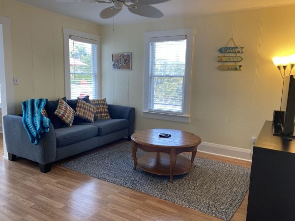 Fort Myers Value Vacation Home Two Bedrooms Sleeps 4 Guests