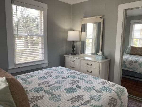 Fort Myers Value Vacation Home Two Bedrooms Sleeps 4 Guests