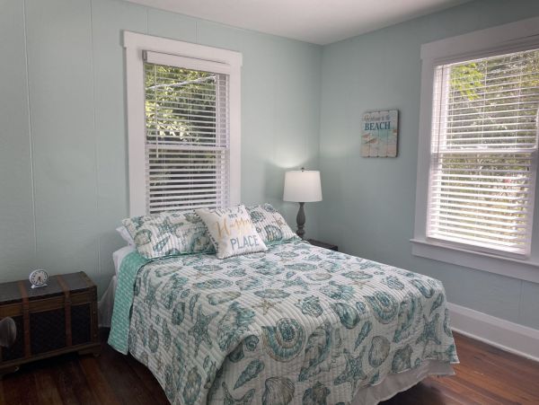 Fort Myers Value Vacation Home Two Bedrooms Sleeps 4 Guests