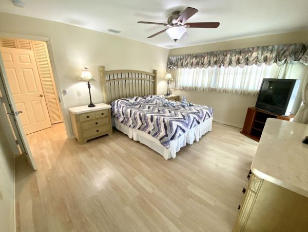 Fort Myers Home 999621