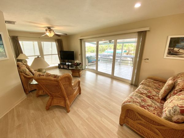Fort Myers Home 999621