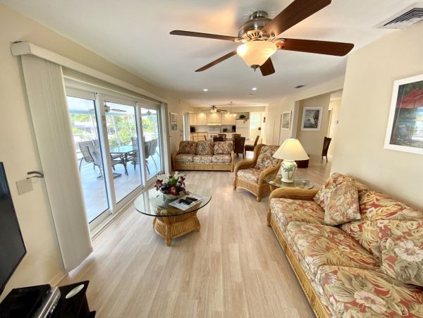 Fort Myers Home 999621