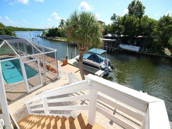 Fort Myers Home 999621