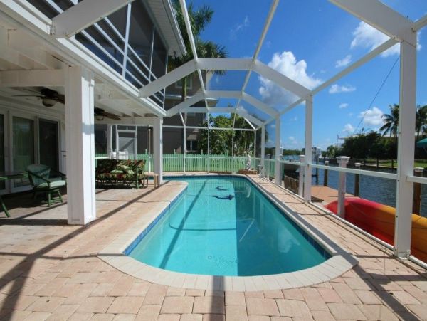 Fort Myers Home 999621