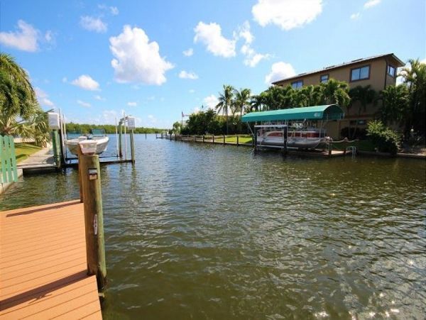 Fort Myers Home 999621